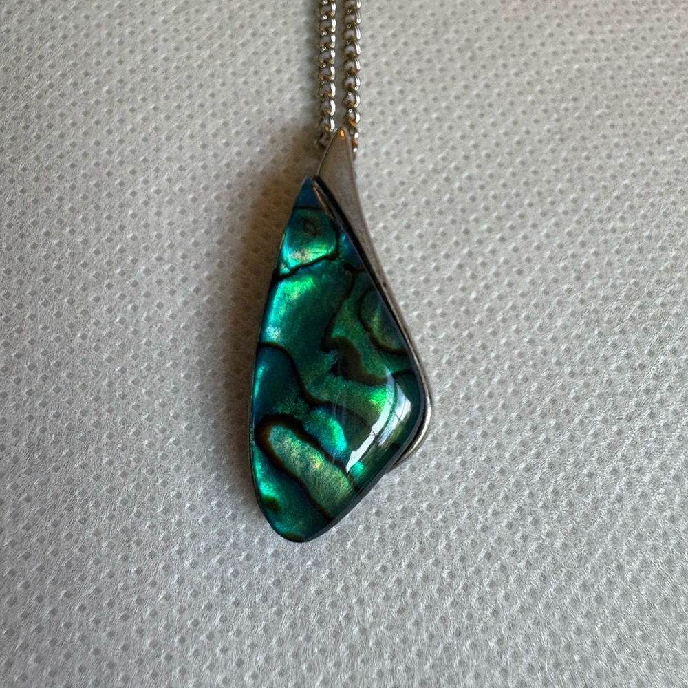 Abalone Pendant Necklace 18 inches
